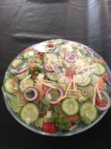 Lettuce Salad with Assorted Vegetables (Including Tomatoes and/or Carrots)
